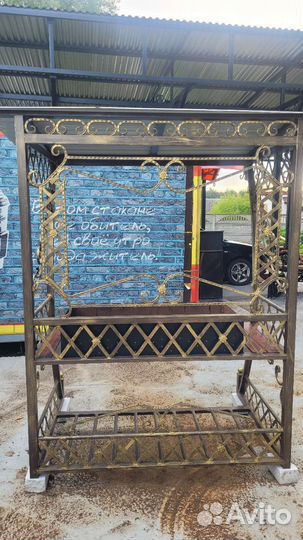 Мангал с крышей