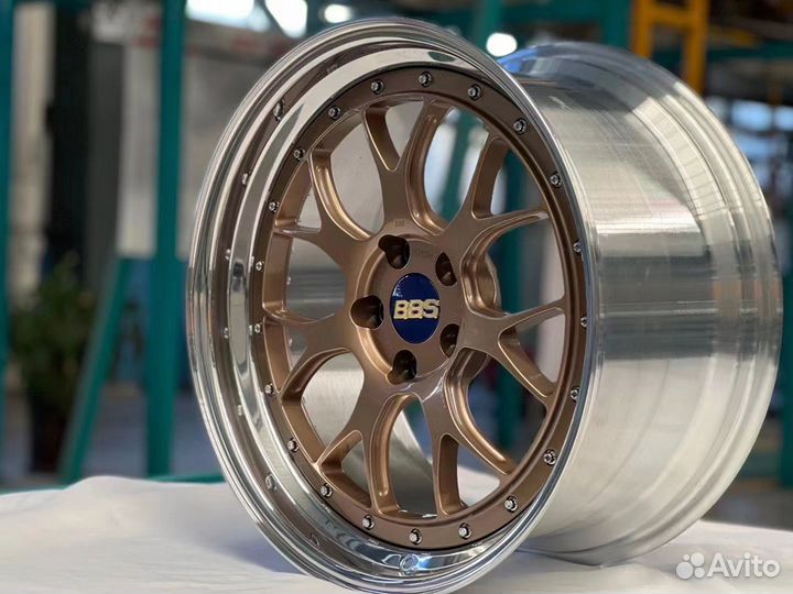 Оригинальные кованные диски r19 Golf R Audi rs3