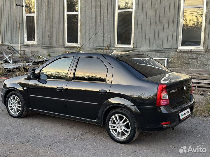 Renault Logan 1.6 AT, 2010, 99 999 км