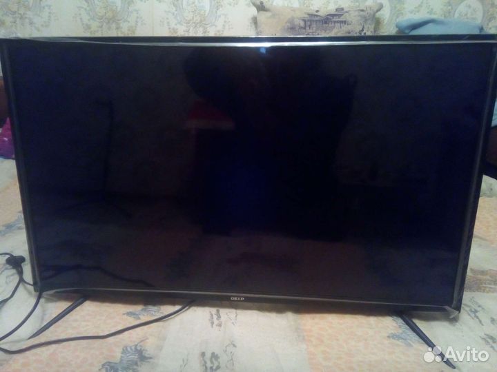 Телевизор Dexp smart tv 81 см бу