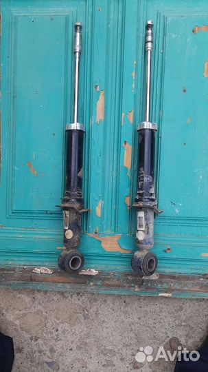 Стойки с машины geely