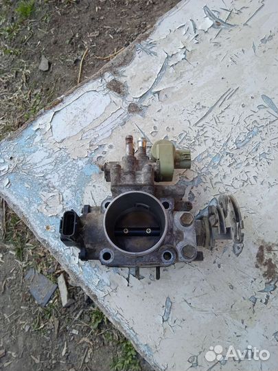 Дроссельная заслонка Тойота королла спринтер ае114