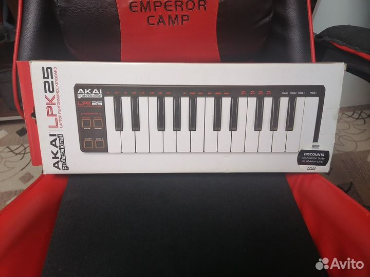 Миди клавиатура akai оригинал