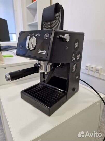 Кофеварка рожковая delonghi ecp 31.21