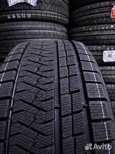 Triangle Snowlink TWT02 315/35 R20 110V