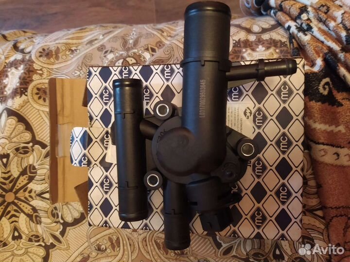 Термостат с корпусом