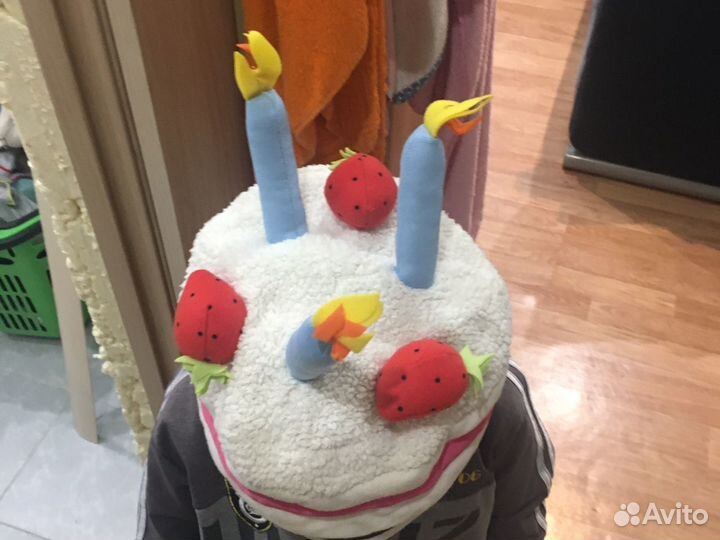 Праздничная карнавальная шапка на день рождение на