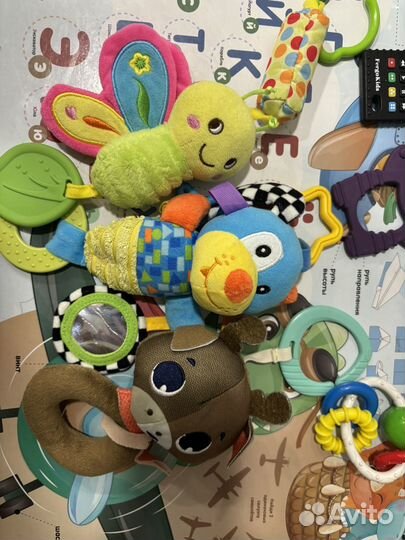 Игрушки для малышей пакетом