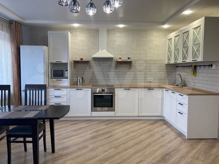 3-к. квартира, 75 м², 5/9 эт.