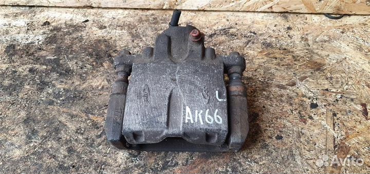 Суппорт задний левый Cadillac SRX 1 2003-2009