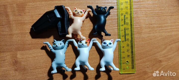 Фигурки подставки Коты