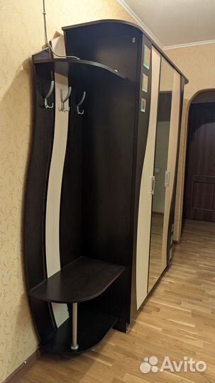 Шкаф в прихожую