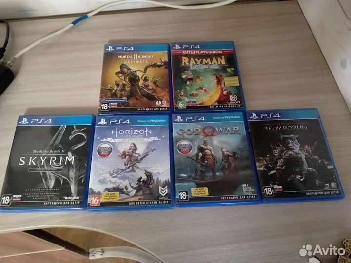 Sony PS4 slim 1 т