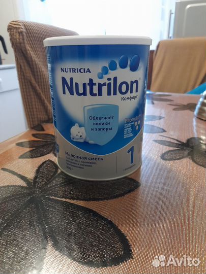 Продам смесь детскую нутрилон комфорт 1