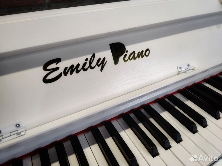 Цифровое пианино с крышкой
