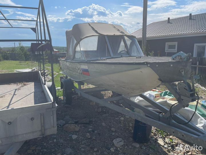 Лодка Днепр