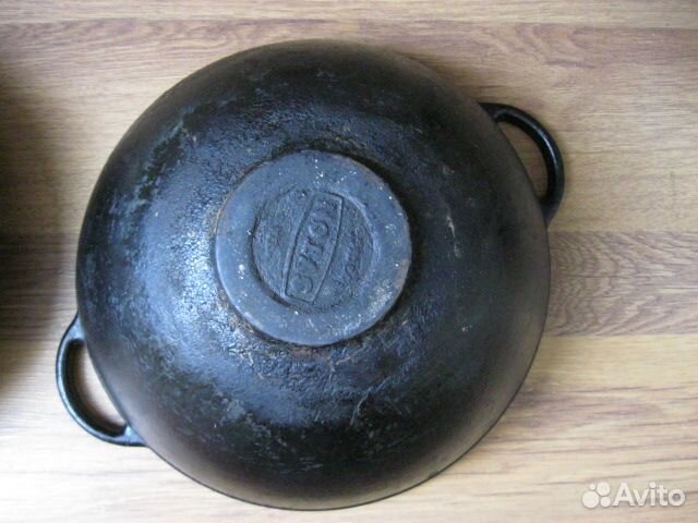 Чугунная сковорода большая