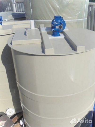 Полипропиленовый реактор с мешалкой (BPb4e8)