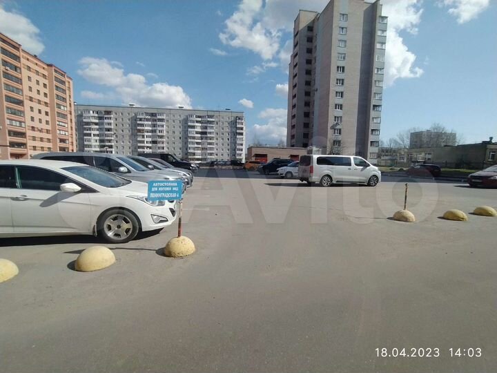 2-к. квартира, 47 м², 1/12 эт.
