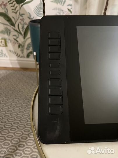 Графический планшет с экраном