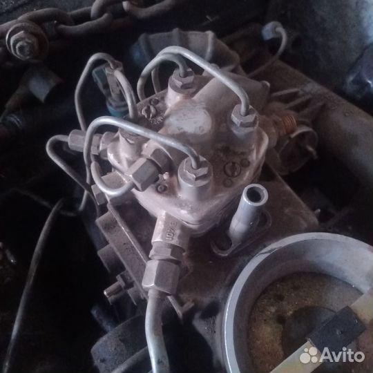 Двигатель Mercedes M102 по запчастям