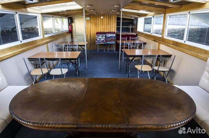 Аренда теплохода в центре Москвы