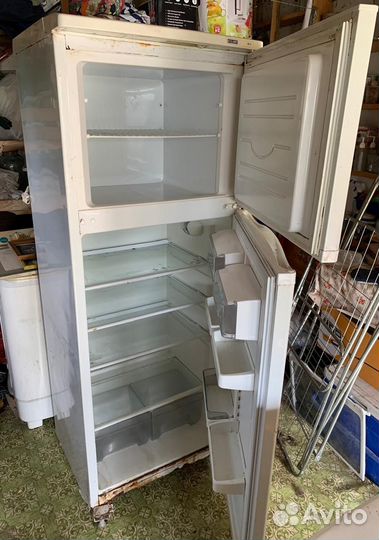 Холодильник атлант двухкамерный