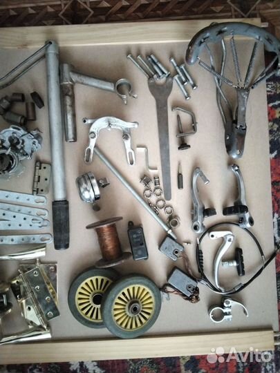 Запчасти для велосипеда,седла