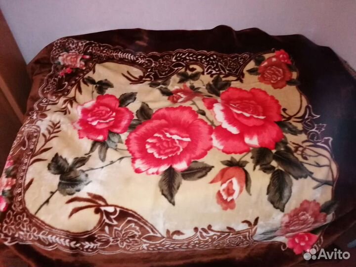 Плюшевый плед 200х220 новый в упаковке