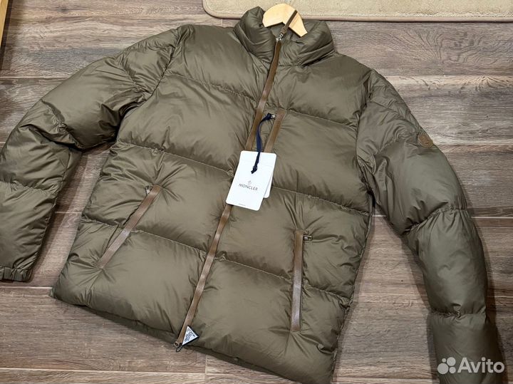 Пуховик Moncler мужской besbre теплый