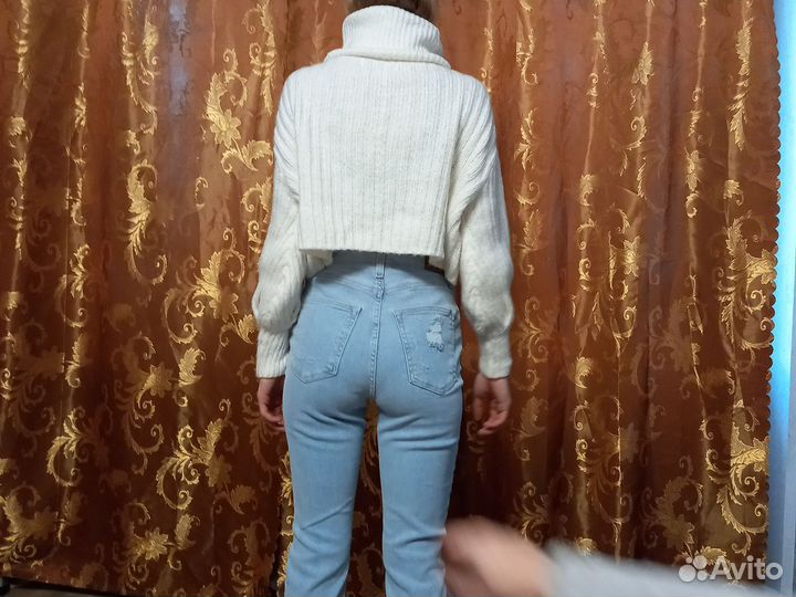 Свитер женский