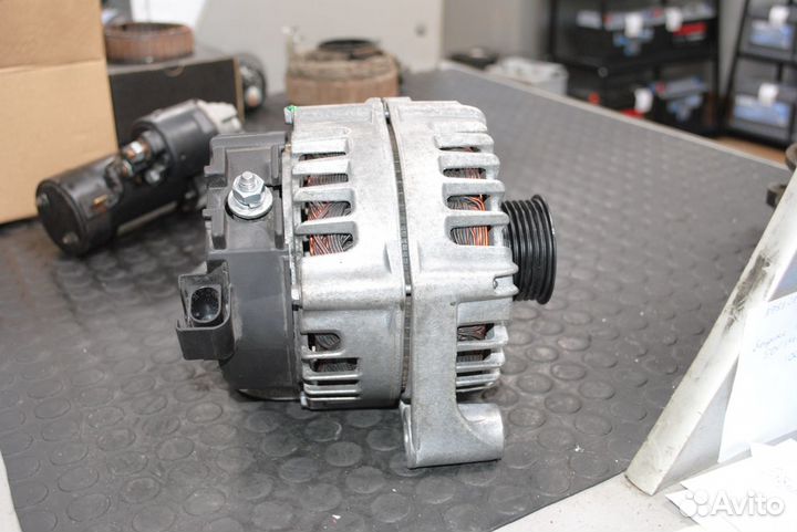 Генератор BMW X5 (E70), X6 (E71) 3.0 M5.0d б/у