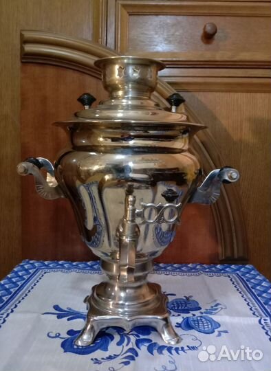 Самовар электрический. 2,5 литра. 220 В. Новый