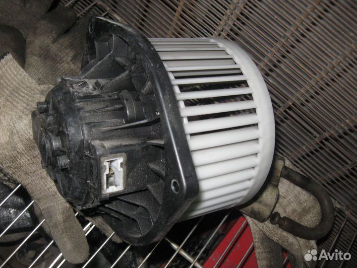 Моторчик печки SsangYong Kyron,Actyon 2011гв
