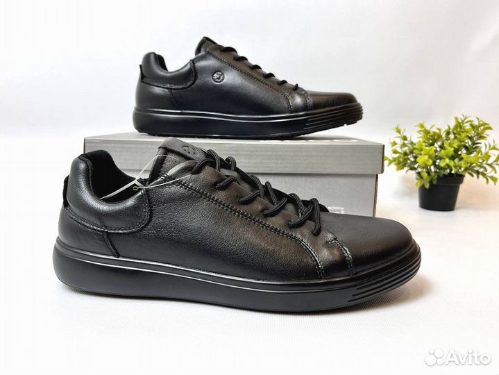 Кроссовки Ecco стильные