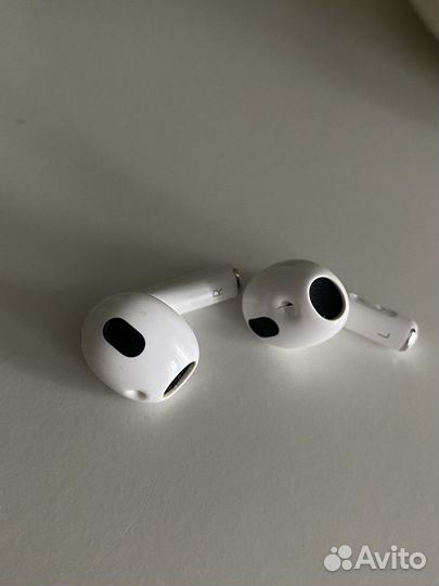 Airpods 3(правй и левый) оригинальные