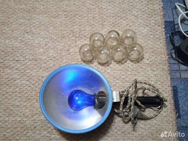 Синяя лампа, банки медицинские