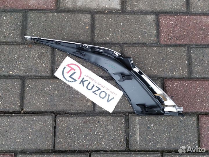 Накладка переднего бампера Lexus Es 7 18-21 правая