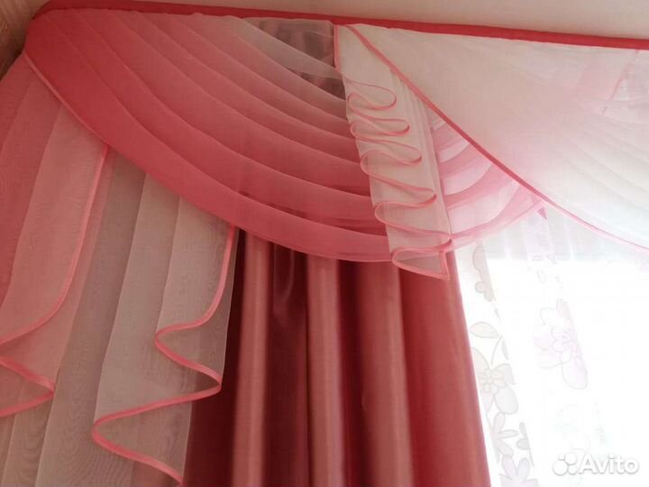 Ламбрекен розовый