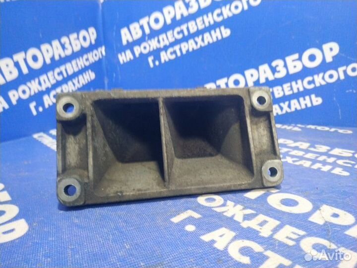 Кронштейн опоры двигателя Bmw E39 седан M54B22