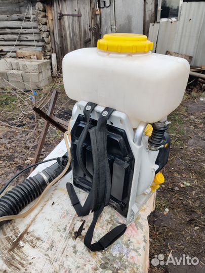 Бензиновый опрыскиватель Champion PS257