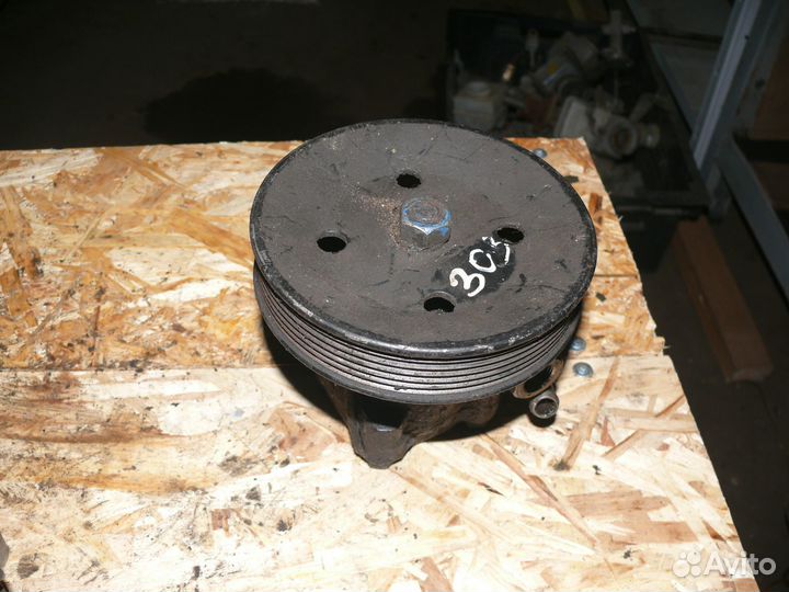 Насос гур Ssang Yong Korando 1997 г 3,2 л