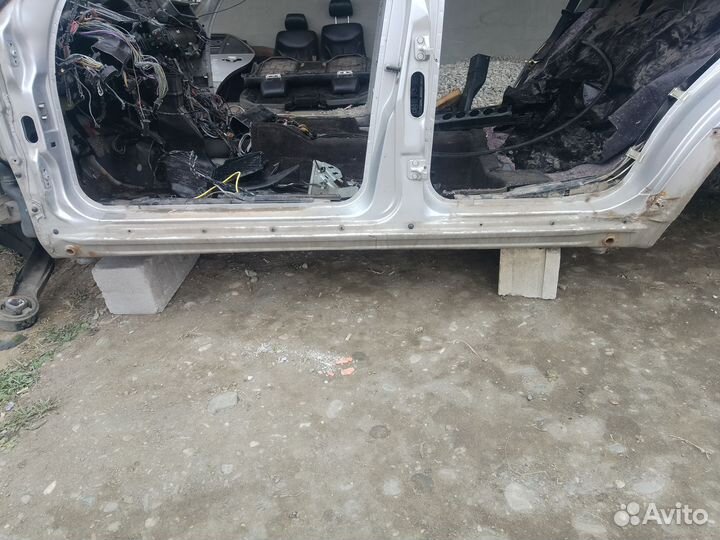 Задняя часть кузова кузов по кускам Мерседес w140