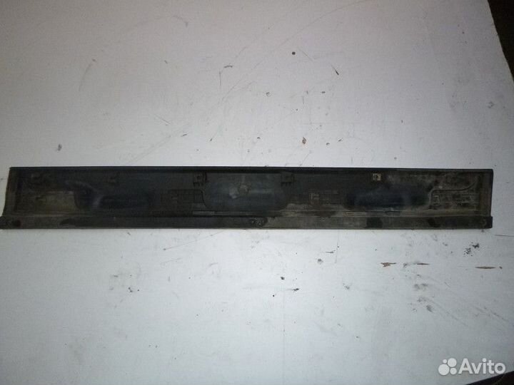 Накладка передней левой двери honda CR-V 2007