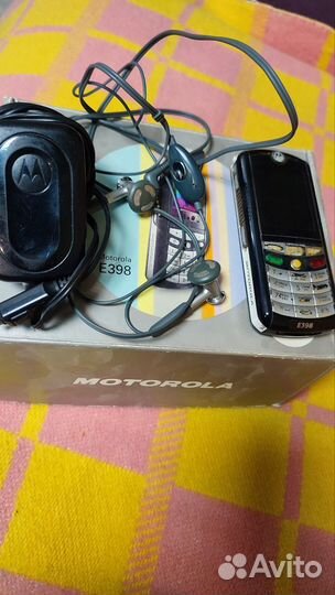 Motorola E398