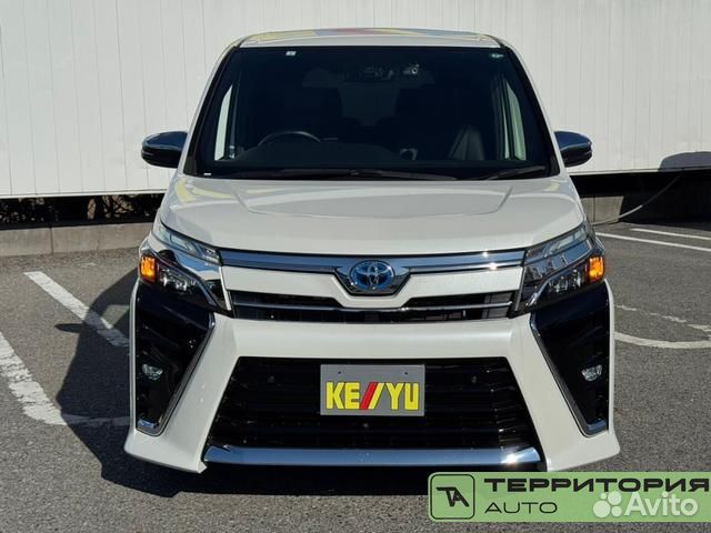 Toyota Voxy 1.8 CVT, 2021, 36 000 км