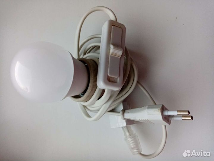 Светильник настольный