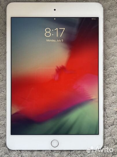 iPad mini 4 - на запчасти