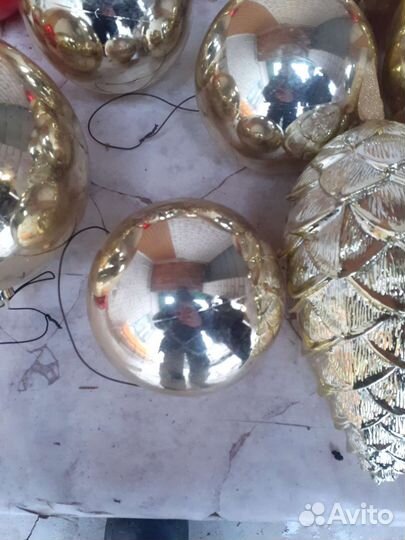 Большие елочные игрушки