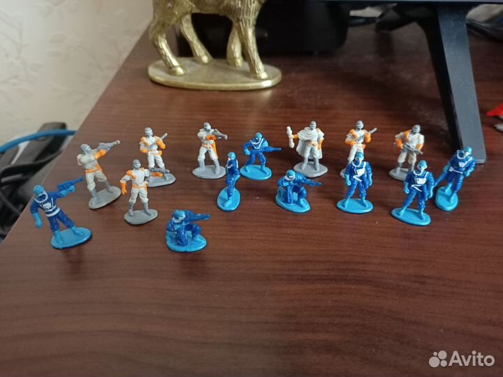 Солдатики из Space Wars Томбола